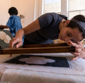 Anna couching poppy IMG_3797