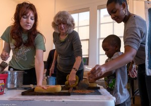 Donnie and other participant make a quilt block IMG_3884