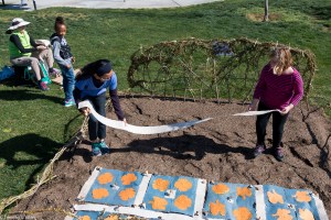 lancaster eco quilt installing border IMG_5456