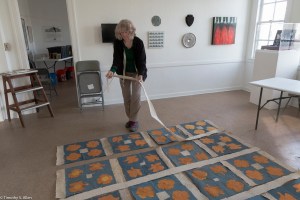laying borders in quilt at Cedar Arts IMG_4148
