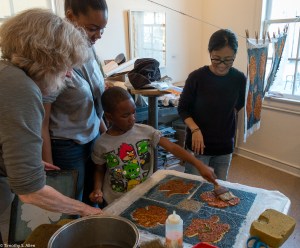 workshop scene with Ronnie making square IMG_3874